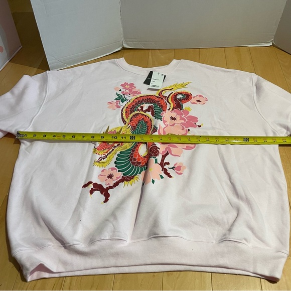 NWT women’s pink floral dragon sweatshirt - Picture 10 of 10